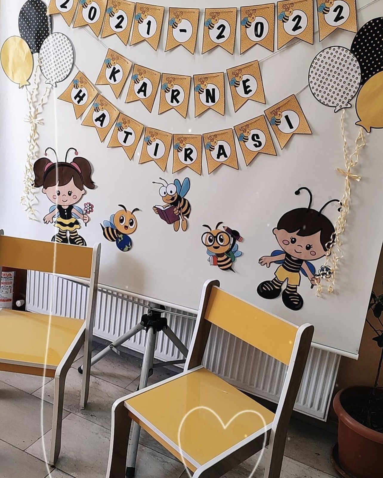 1.2.3.4. Sınıfa Merhaba Arılı Flama