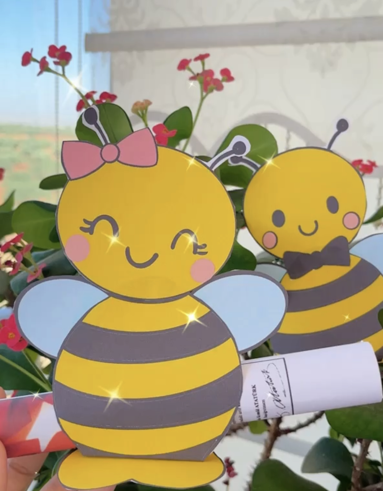 Arılı Karne Kılıfı 2