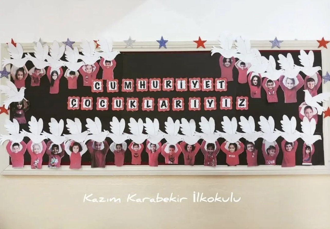 Cumhuriyet Çocuklarıyız Panosu